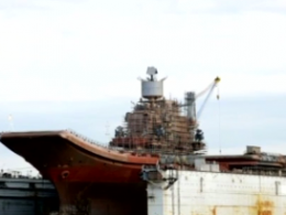 В Мурманске затонул один из крупнейших плавучих доков в мире
