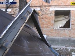 Потужний вибух пролунав у багатоквартирному будинку на Сумщині