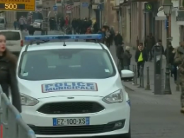 Французька влада закликає "жовті жилети" утриматися від демонстрацій