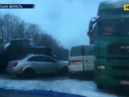 Потрійна аварія сталася на трасі Львів-Тернопіль