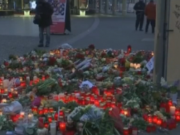 В Германии почтили память жертв теракта на рождественской ярмарке в Берлине