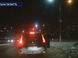 На Прикарпатье 3 грузин обворовывали автомобили