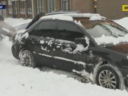 На дорогах государственного значения ограничили движение транспорта: непогода бушует в центральных регионах страны