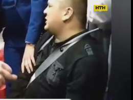П’яного росіянина зняли з рейсу Санкт-Петербург-Анталія через бійку