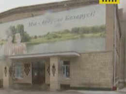 Школяр зарізав учительку, та поранив 2 учнів, у Білорусі