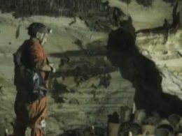 В Мексике археологи нашли пещеру, полную артефактов майя