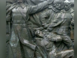 В Рівному вандали пошкодили монумент Вічної Слави