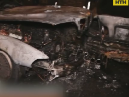 В Киеве ночью сгорели две BMW
