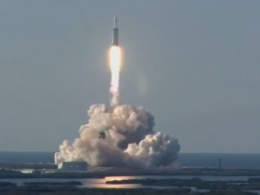 Илон Маск совершил первый коммерческий запуск Falcon Heavy