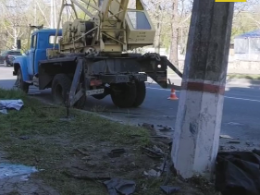 У Херсоні загинув водій, який влетів в електроопору