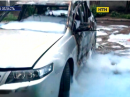 На Дніпропетровщині підірвали й підпалили автомобіль чемпіона світу з кікбоксингу