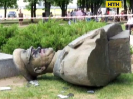 У Харкові знесли пам'ятник маршалу Жукову