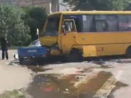 26 людей постраждали в масштабній аварії під Києвом