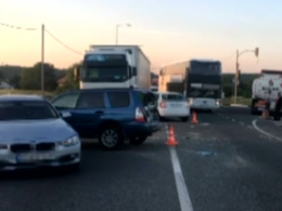 Во Львове масштабная авария заблокировала проезд по объездной дороге