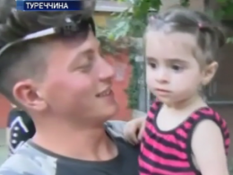 В Турции парень спас 2-летнюю девочку