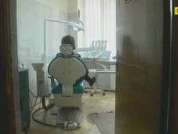 На Закарпатті після візиту до стоматолога померла дівчина