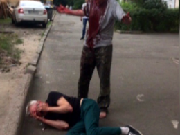 Двое братьев едва не порезали друг друга на куски в Киев