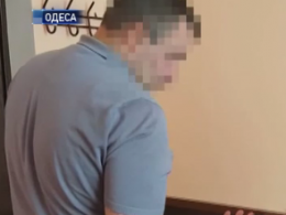 В Одессе задержали злоумышленника, который под видом правоохранителя грабил иностранцев