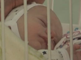 Валізу з немовлям підкинули до станції швидкої допомоги на Дніпропетровщині