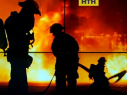 У Полтаві рятувальники всю ніч гасили пожежу на складах Нової пошти
