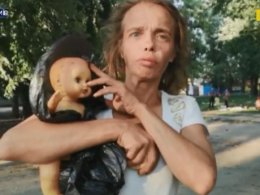 Киевская художница изобразила бездомных в уникальных образах
