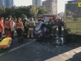 Ужасная авария произошла в Киеве на проспекте Глушкова