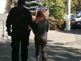 В Одессе 22-летняя девушка утюгом покалечила нового приятеля