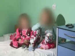 На Херсонщине 2 маленьких девочек попали в реанимацию с алкогольным отравлением