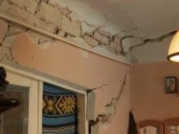 У Чернівцях через зсув ґрунту обвалився будинок