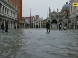 Наводнение в Венеции: уровень воды поднялся на 2 метра