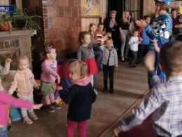 В Черновцах дети, родившиеся преждевременно, пришли поблагодарить врачей за спасенные жизни