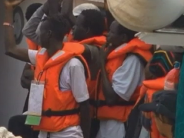 В Італії затримали моряків з України, які перевозили міґрантів  з Іраку в Євросоюз