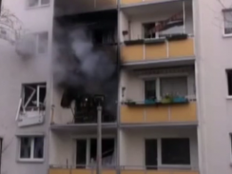В Германии 1 человек погиб, 25 получили травмы, из-за мощного взрыва в многоэтажке