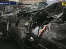 На трасі Одеса-Київ сталося 12 ДТП: 2 людини загинули