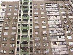 В Киеве загорелась квартира на 12 этаже