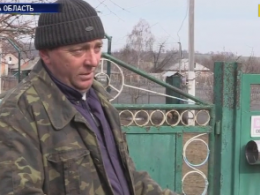 В Винницкой области мужчины, которые дружили всю жизнь, набросились друг на друга с ножом
