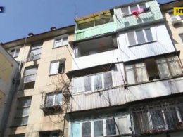 В Одессе женщина выбросила из окна свою 7-летнюю дочь, а потом прыгнула за ней