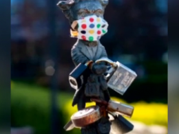 Ужгородским мини-скульптурам надели маски
