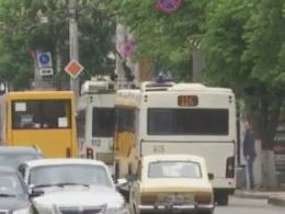 Вже цієї п'ятниці до звичного режиму можуть повернутися міський та приміський транспорт