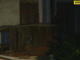 В Одессе поздно ночью разрушилась часть аварийного дома
