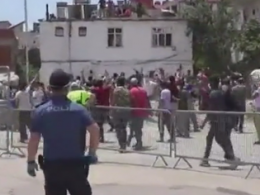 В Турции масштабные протесты в курортной Анталии