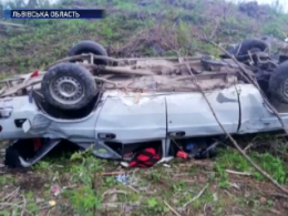 На Львівщині в смертельній аварії загинув 19-річний водій