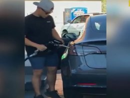 В США водитель электромобиля пытался заправить его бензином