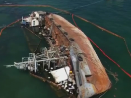 Операция по подъему затонувшего танкера Делфи переходит под контроль администрации морских портов Украины