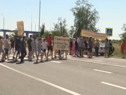 На Закарпатье люди протестуют против строительства мусороперерабатывающего завода