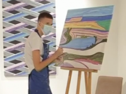 У Чернівцях відбулася виставка підлітка, який створює дивовижні картини