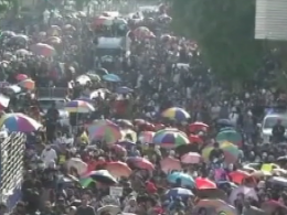 У Таїланді спецпризначенці розігнали тисячі протестувальників, які вимагали відставки прем'єр-міністра
