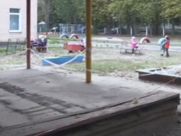 В Черкассах родители жалуются на десятки аварийных павильонов в детских садах