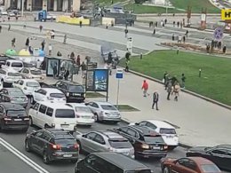 О 16 годині на Майдані Незалежності некерована іномарка збила пішоходів (оновлено)