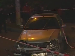 Тойота влетела на остановку общественного транспорта и сбила 4 человек в Одессе